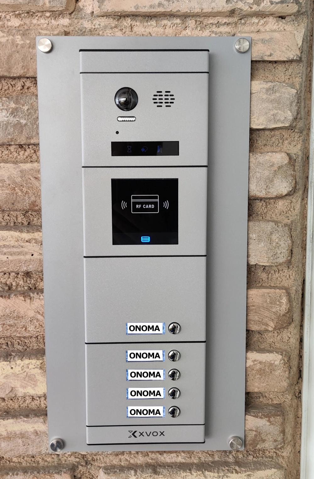 Εγκατεστημενη FM modular 4 στοιχειων σε σφυρηλατο ασημι